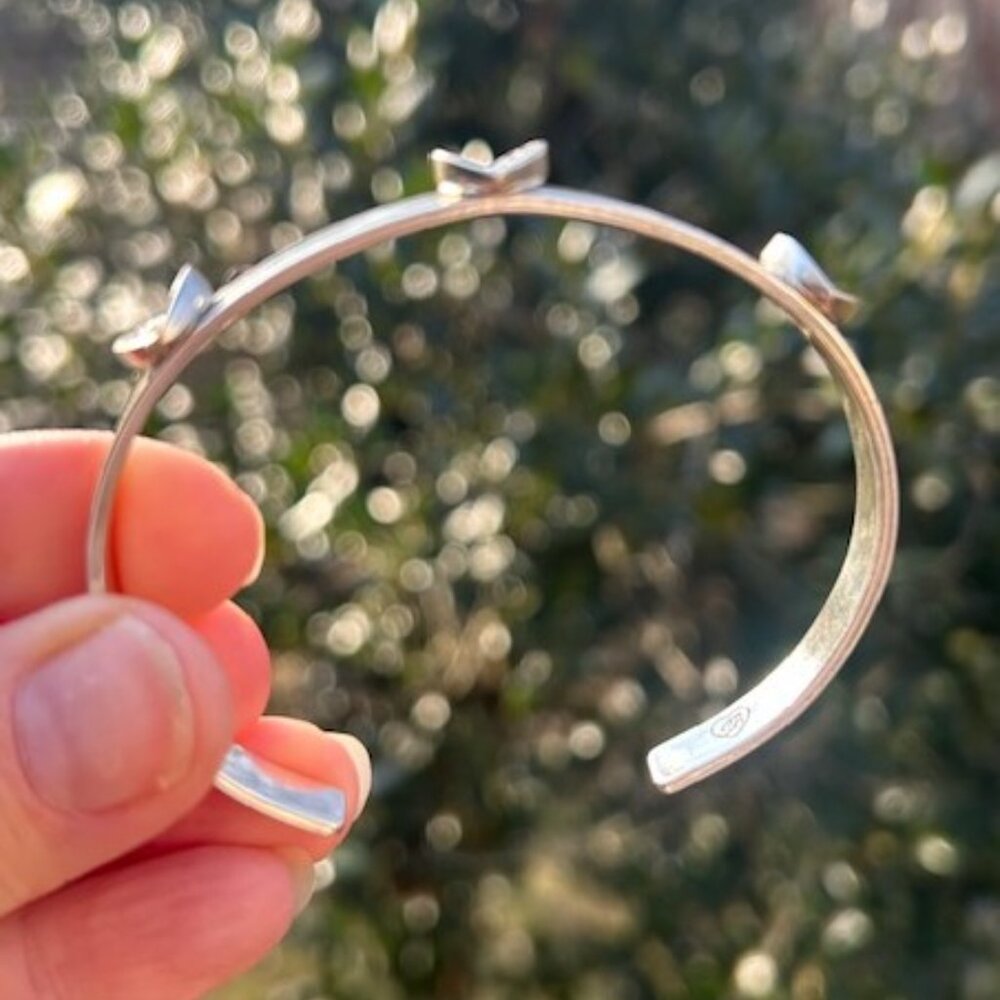 ❤️❤️BRIGHTON Chara Silver Heart Swarovski Crystal Cuff BRACELET - Picture 7 of 7